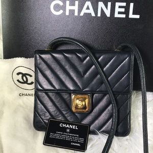 💎 Crossbody Chanel chevron purse black lambskin